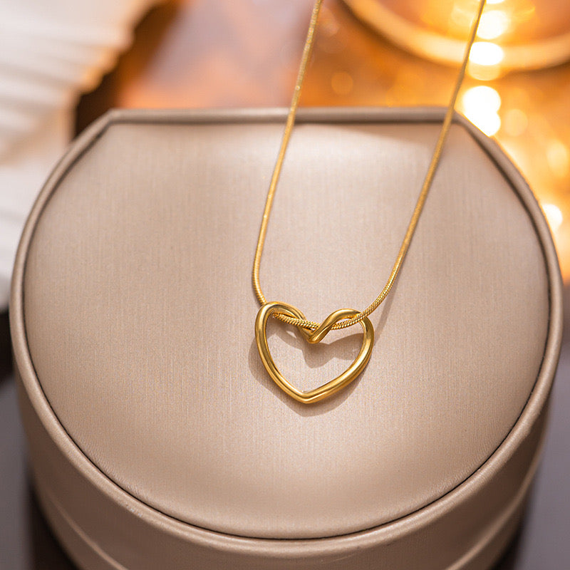Amour Heart Necklace