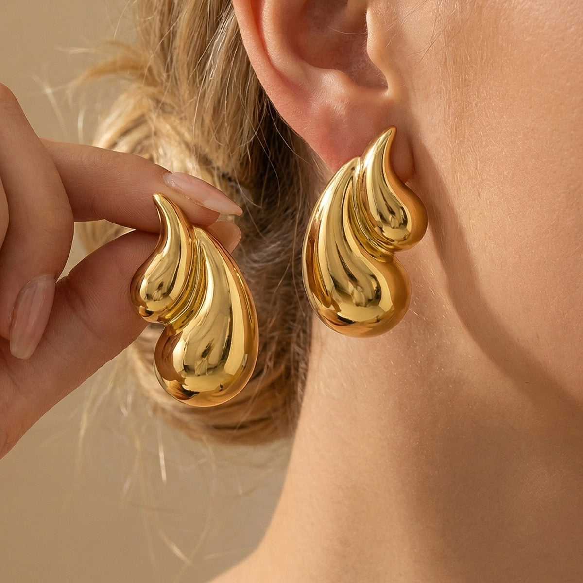 Solea Sculpted Earrings