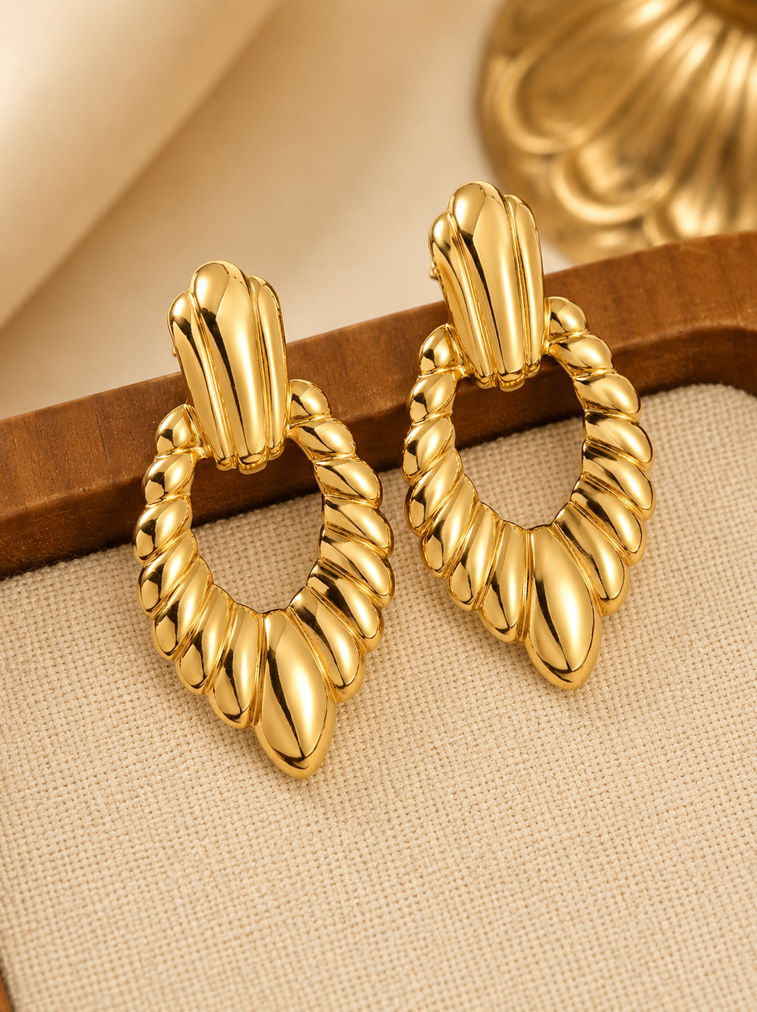 Regal Radiance Jewelry Set
