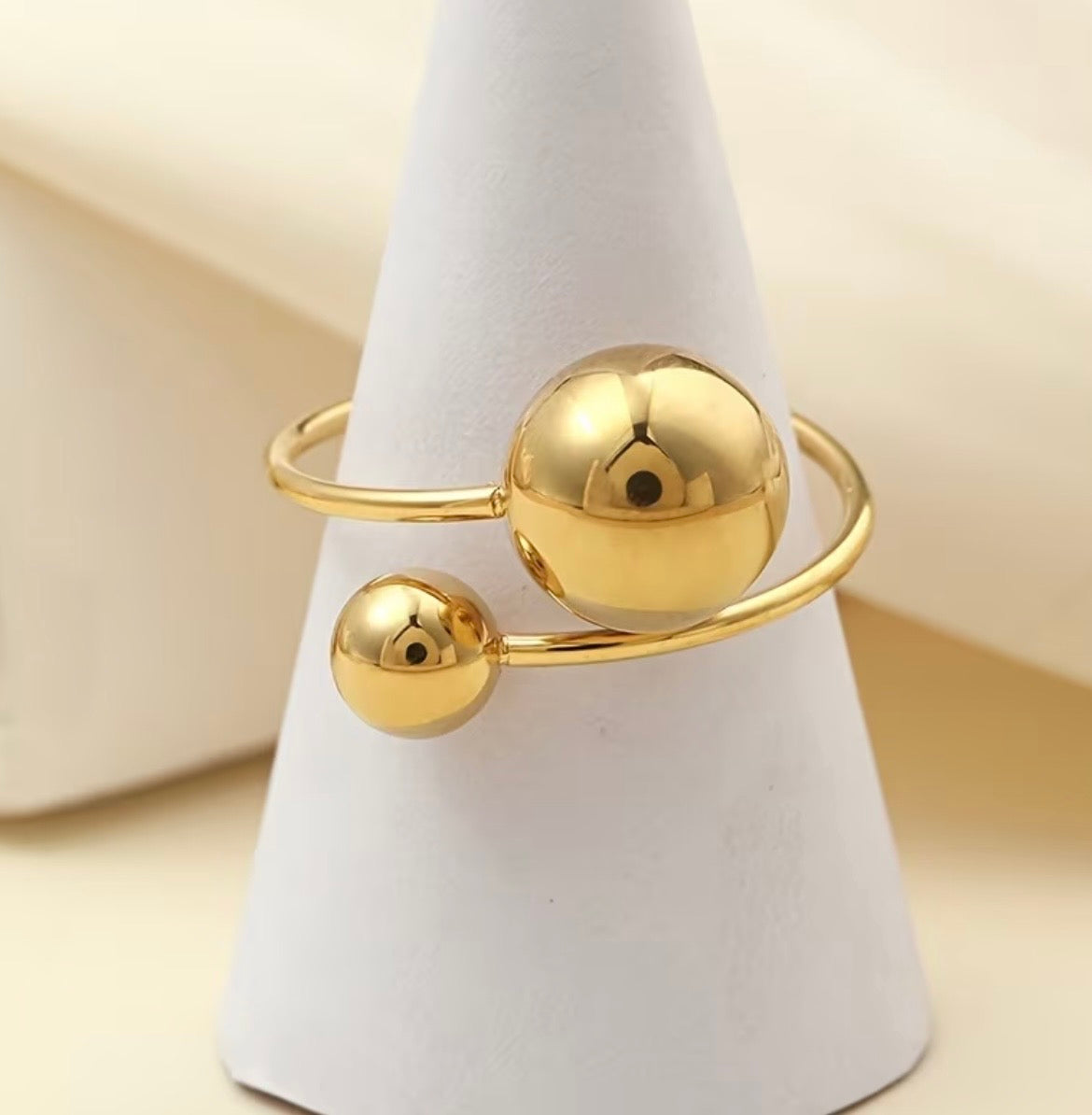 Nova Orbit Ring