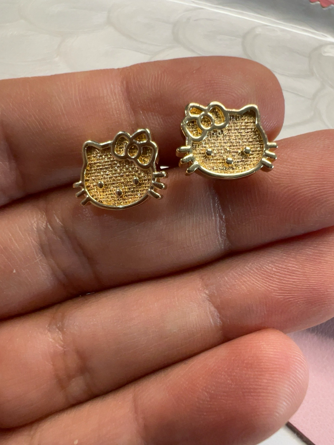 Sweet Bow Cat Stud Earrings